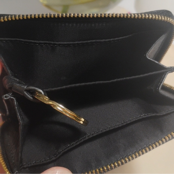 Tory Burch Pebbled Card Holder & Coin Pouch with Gold Emblem & Dustbag (EUC) - Picture 5 of 10